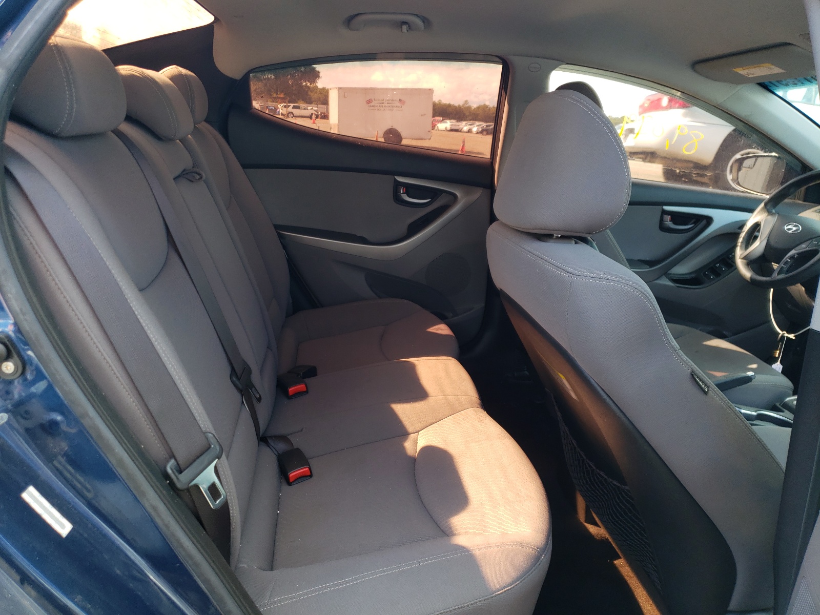 Photo 6 from auction – 2014 HYUNDAI ELANTRA SE with VIN KMHDH4AE7EU210201