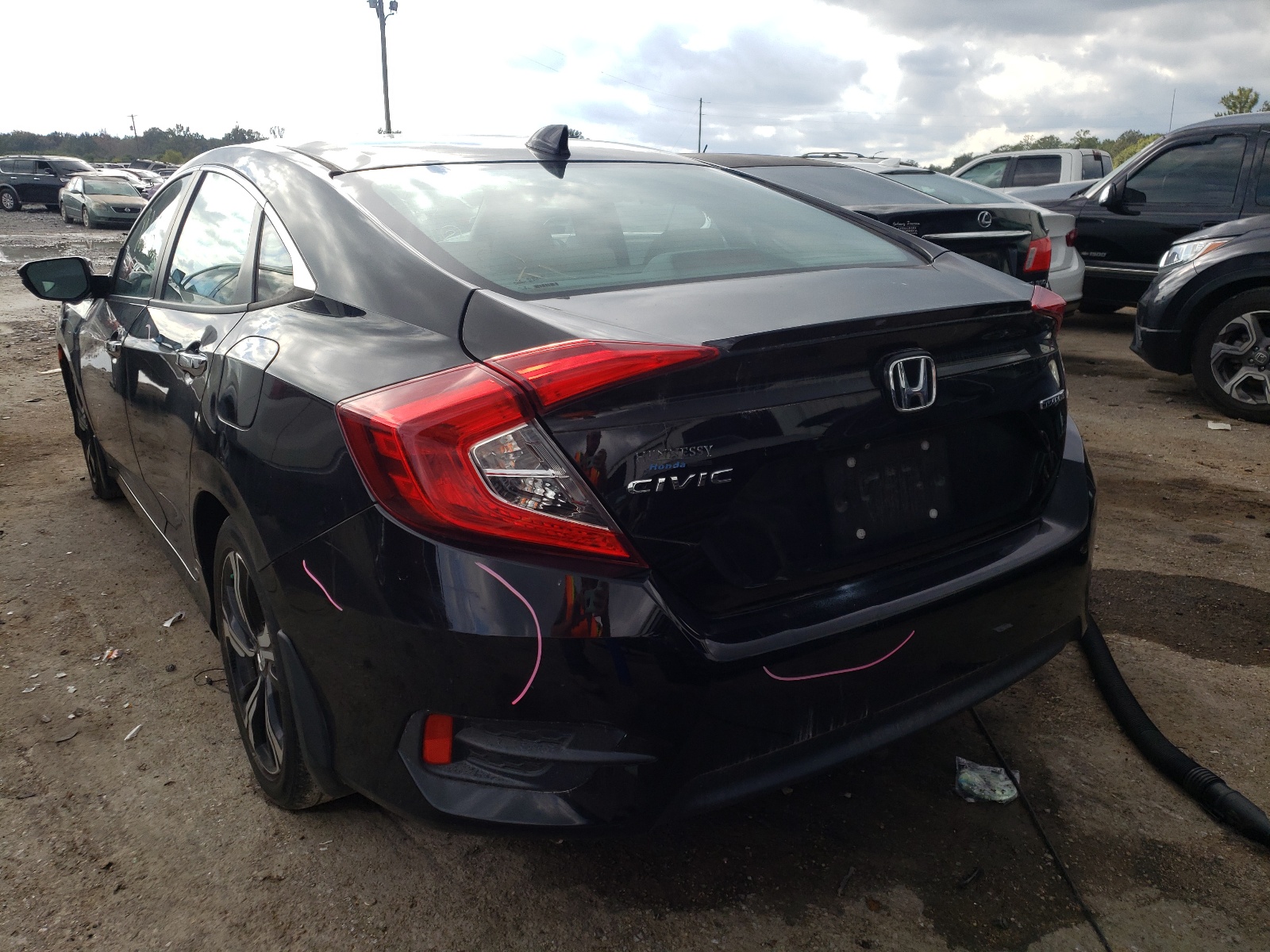Photo 3 from auction – 2017 HONDA CIVIC TOUR with VIN 2HGFC1F90HH650145
