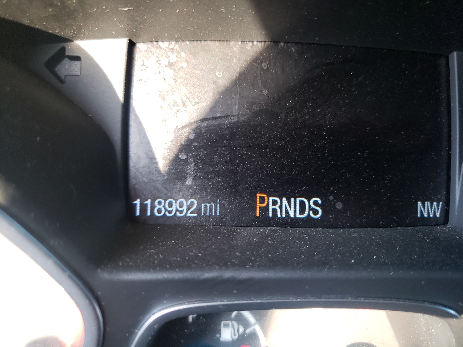 Photo 8 from auction – 2018 FORD ESCAPE SE with VIN 1FMCU0GD2JUA12571
