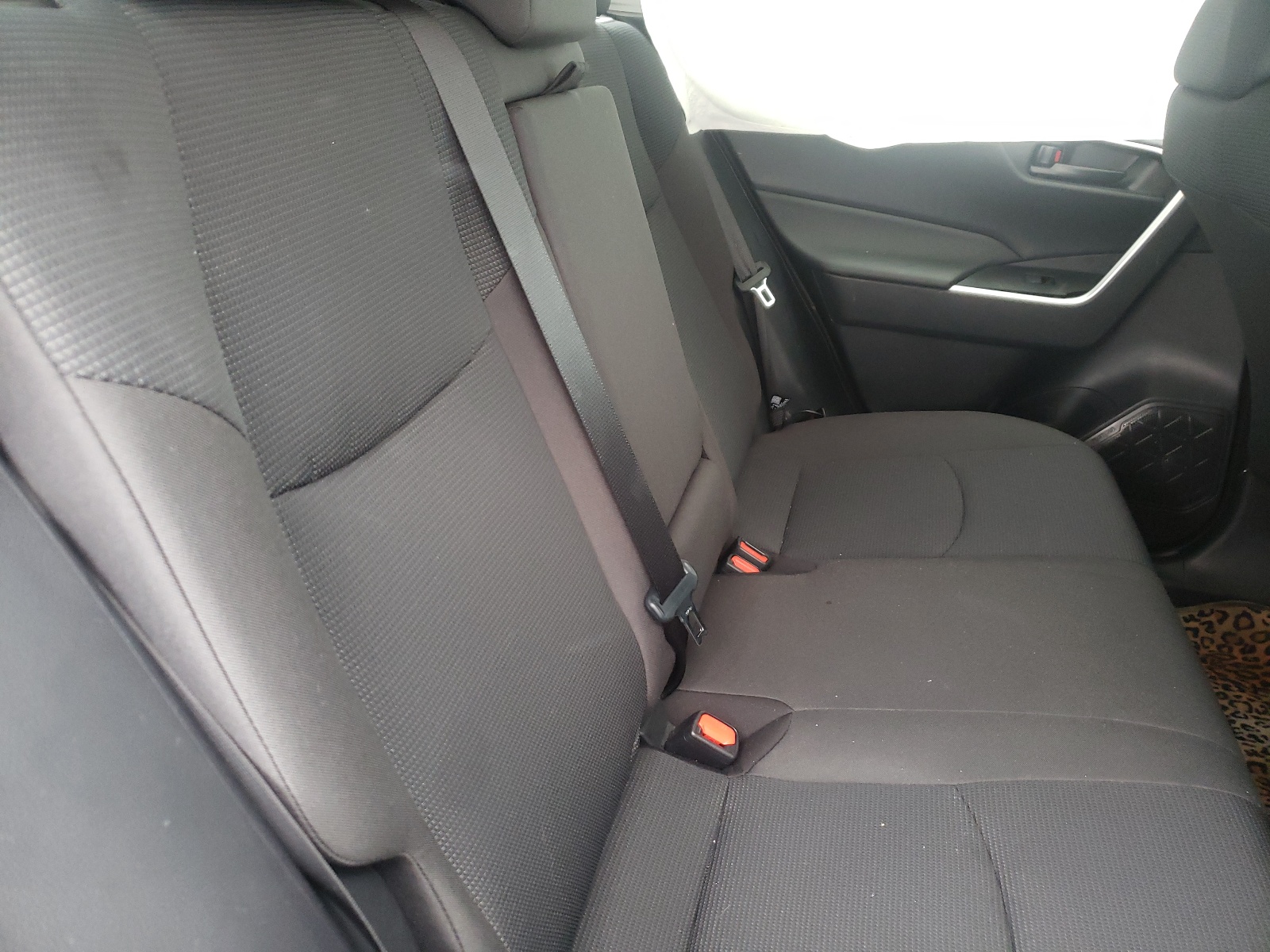 Photo 6 from auction – 2021 TOYOTA RAV4 LE with VIN 2T3H1RFVXMC155522