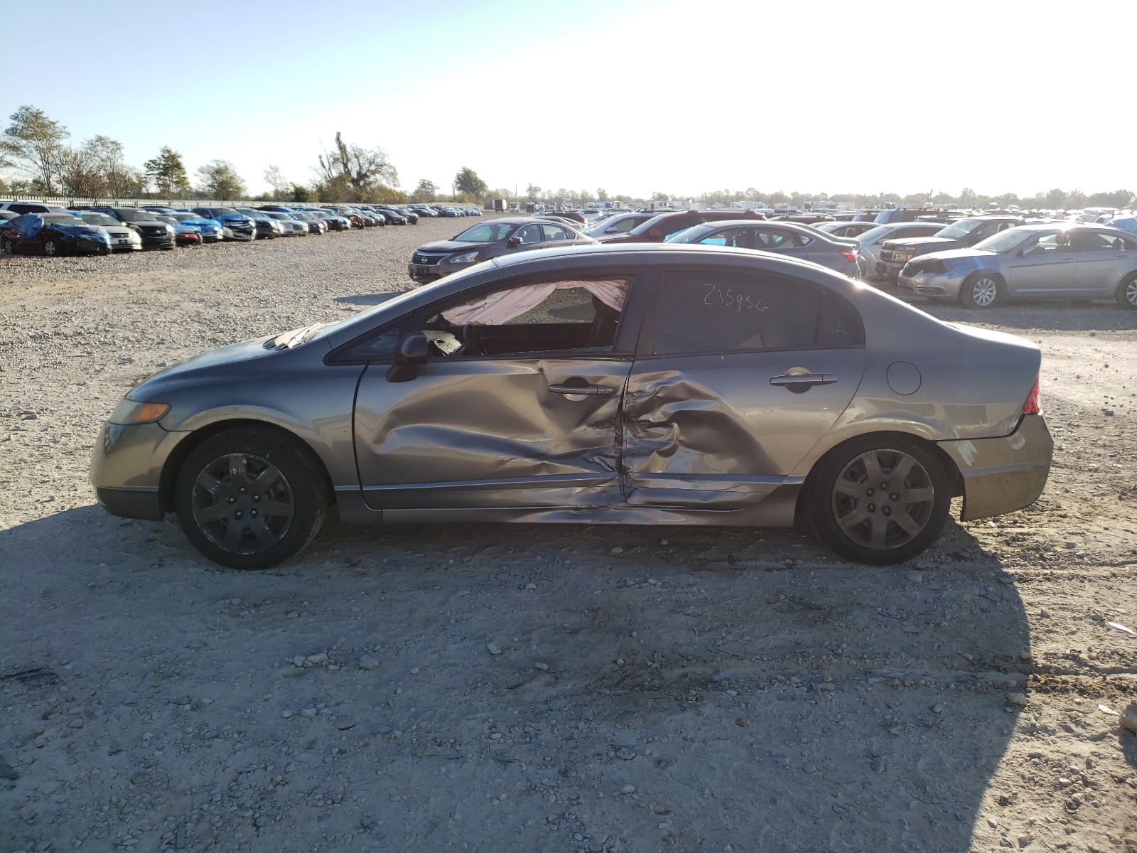 Photo 10 from auction – 2007 HONDA CIVIC LX with VIN 1HGFA165X7L130328