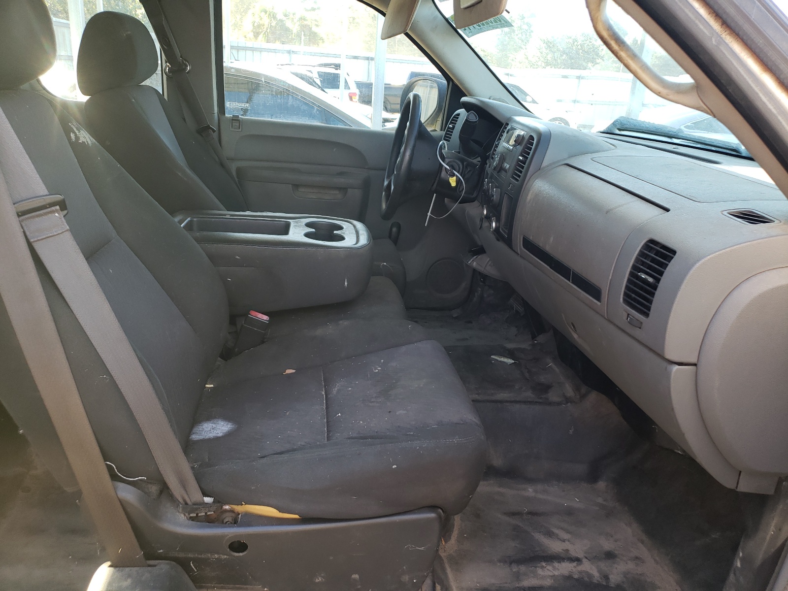 Photo 5 from auction – 2013 CHEVROLET SILVERADO with VIN 1GCRCPEA8DZ204278