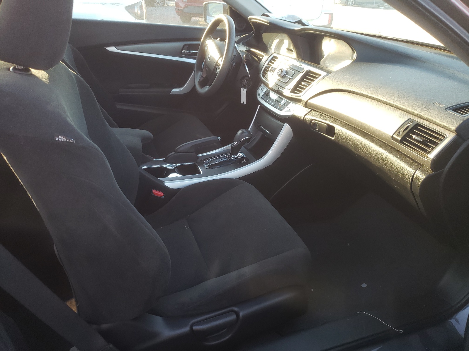 Photo 5 from auction – 2013 HONDA ACCORD LX- with VIN 1HGCT1B32DA024965
