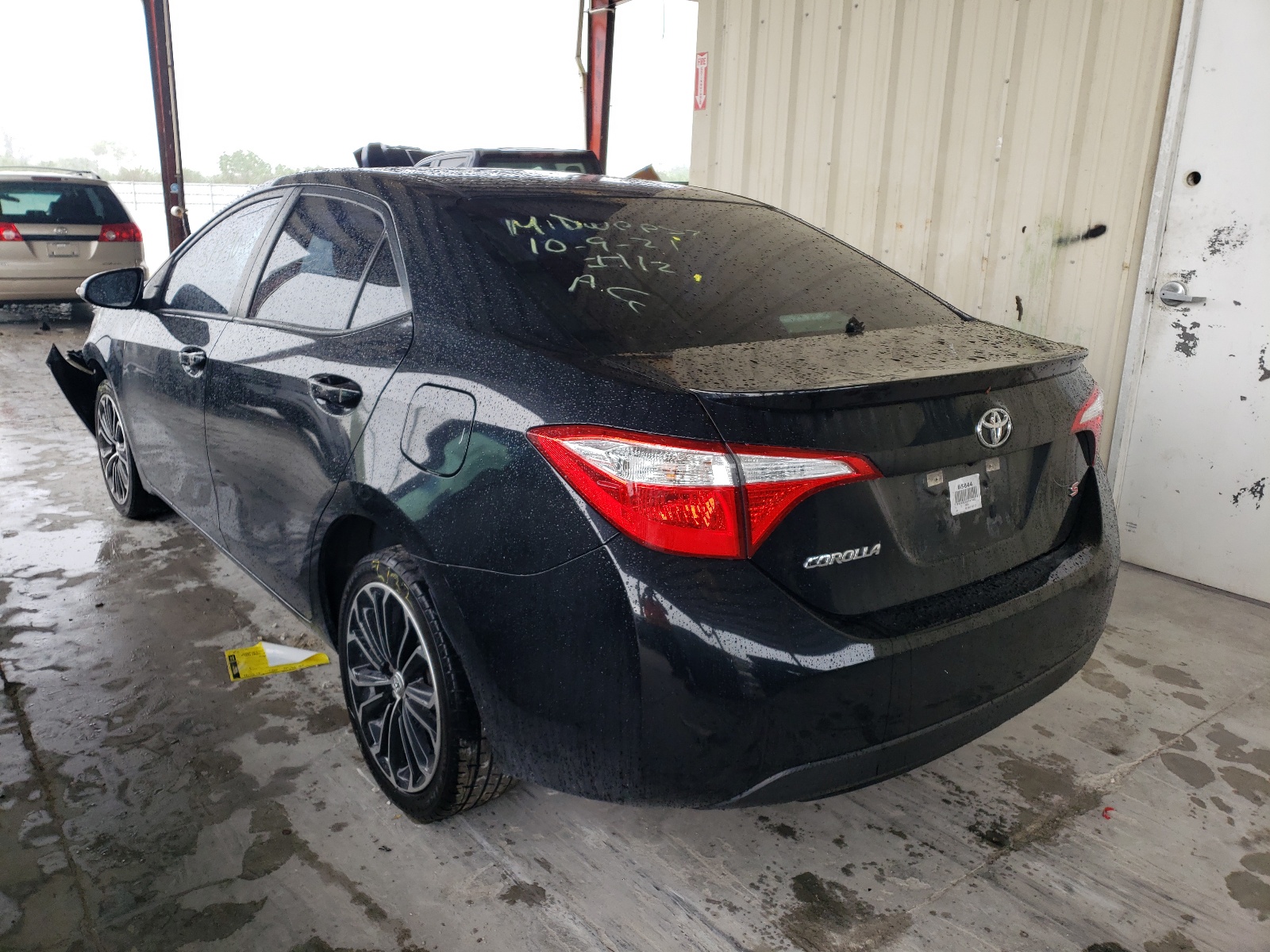 Zdjęcie 3 z aukcji – 2016 TOYOTA COROLLA L z VIN 5YFBURHE3GP567403