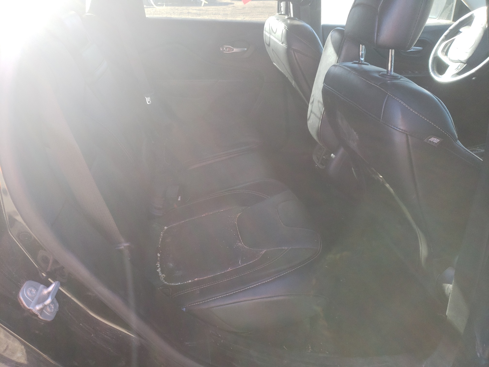 Photo 6 from auction – 2015 JEEP CHEROKEE L with VIN 1C4PJMDS8FW640218