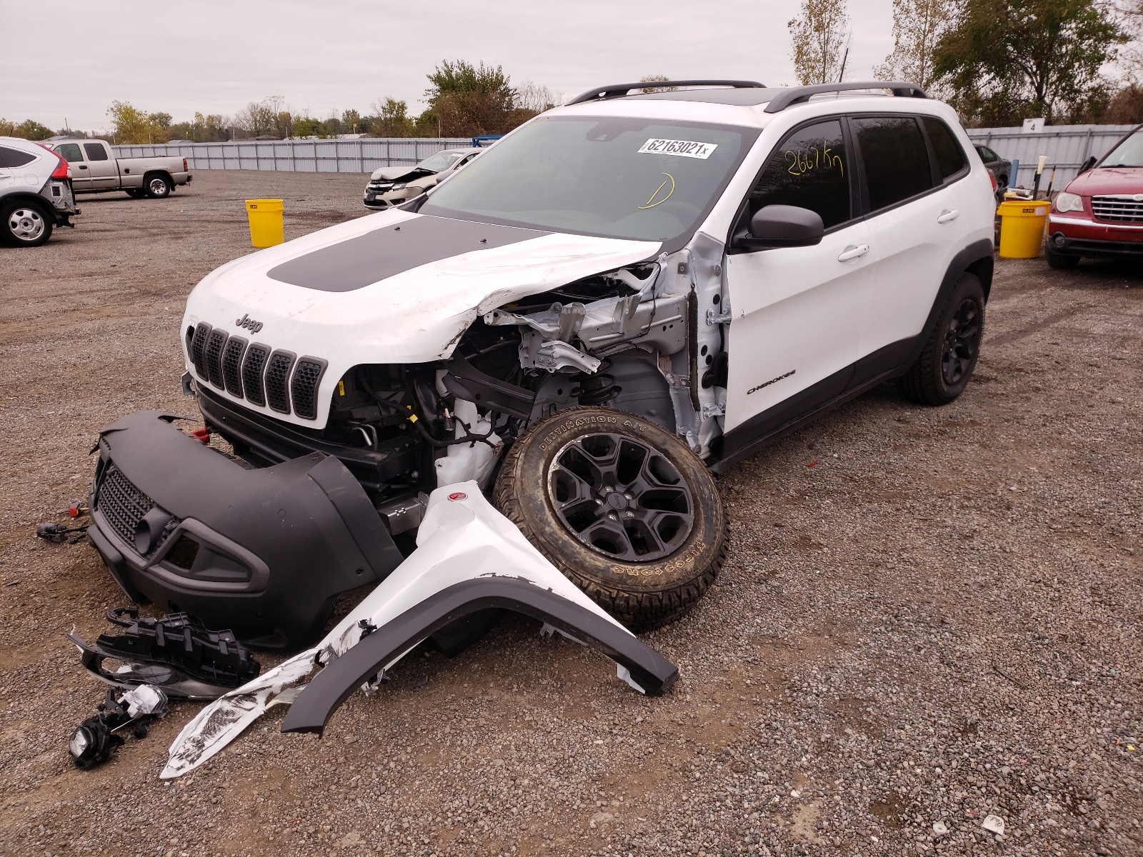 Photo 2 from auction – 2021 JEEP CHEROKEE T with VIN 1C4PJMBX9MD152581