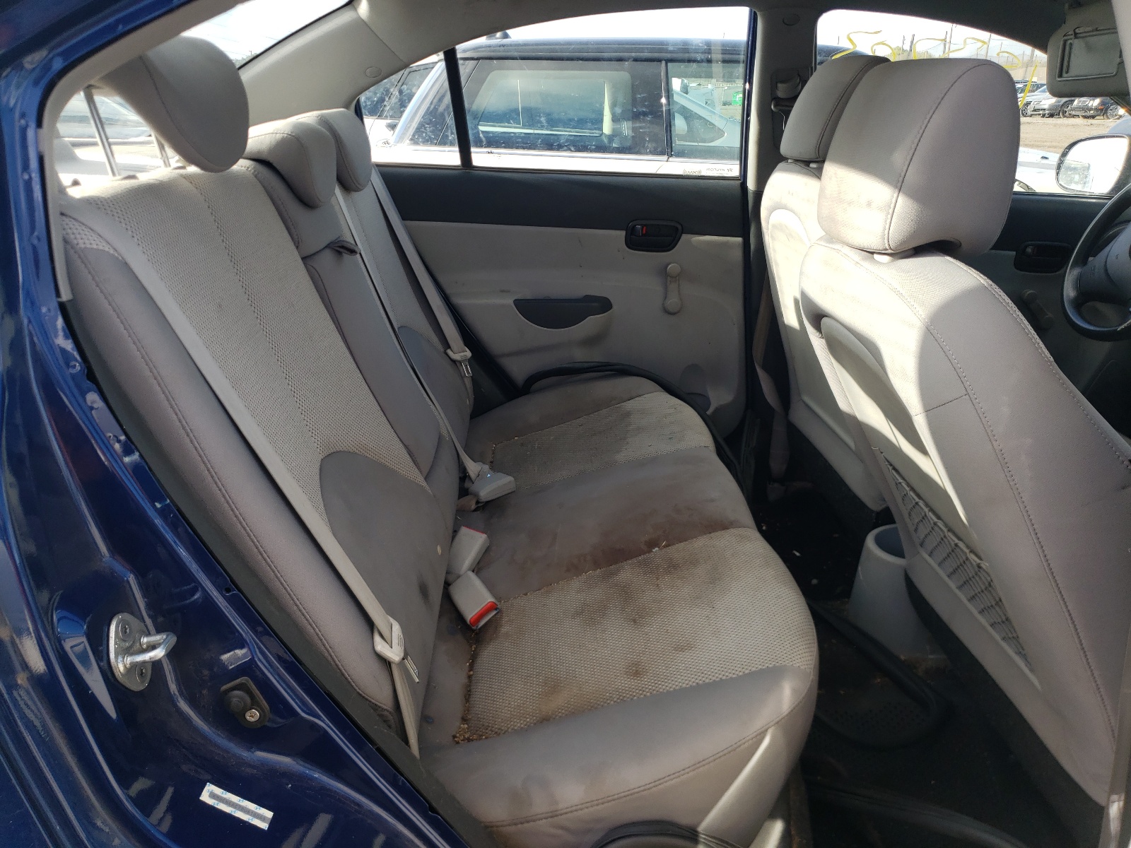 Photo 6 from auction – 2011 HYUNDAI ACCENT GLS with VIN KMHCN4AC7BU618065