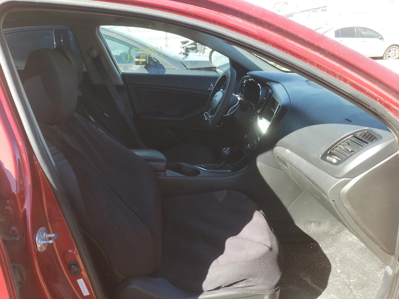 Photo 5 from auction – 2012 KIA OPTIMA SX with VIN 5XXGR4A69CG005120