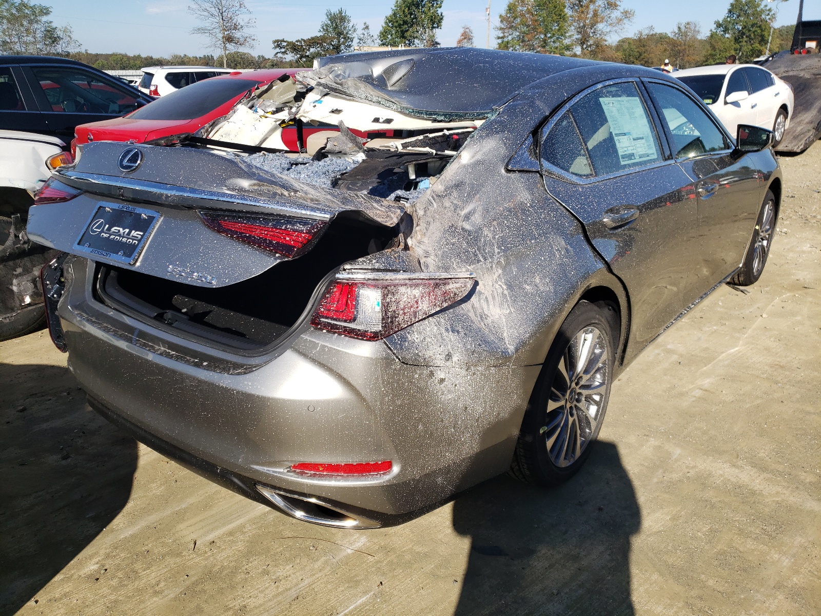 Photo 4 from auction – 2021 LEXUS ES 350 BAS with VIN 58ADZ1B18MU107190