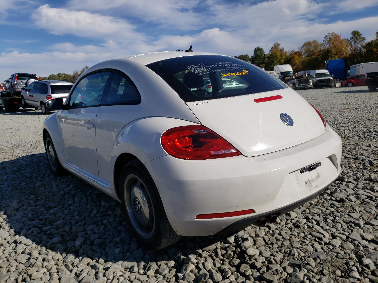 Photo 3 from auction – 2012 VOLKSWAGEN BEETLE with VIN 3VWJP7AT3CM611530