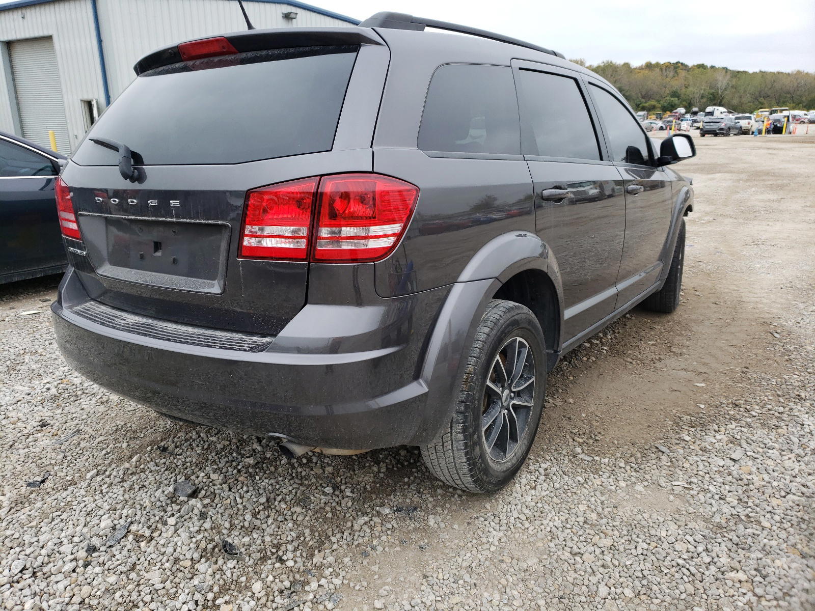 Photo 4 from auction – 2018 DODGE JOURNEY SE with VIN 3C4PDCAB3JT236781