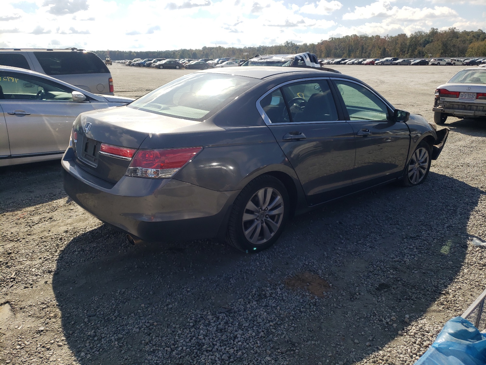 Photo 4 from auction – 2011 HONDA ACCORD EX with VIN 1HGCP2F70BA009868
