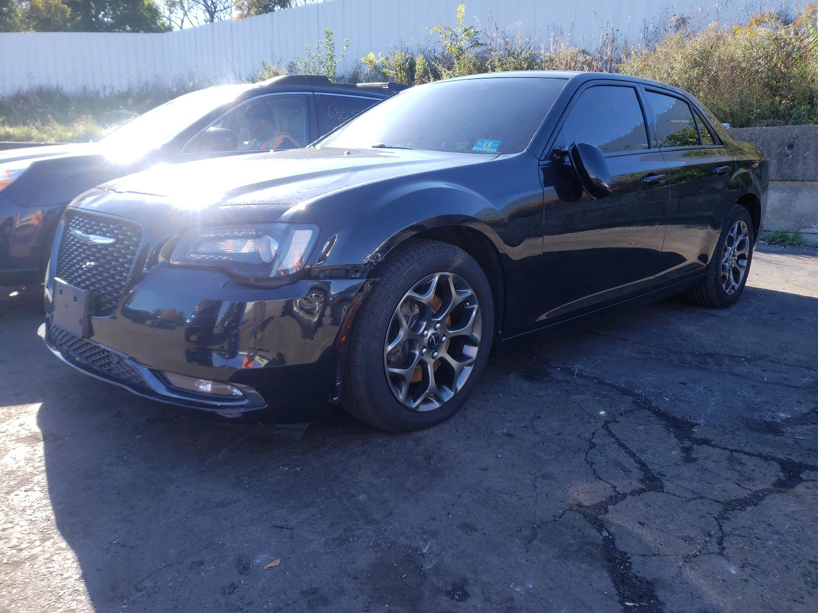 Photo 2 from auction – 2015 CHRYSLER 300 S with VIN 2C3CCAGG5FH922916