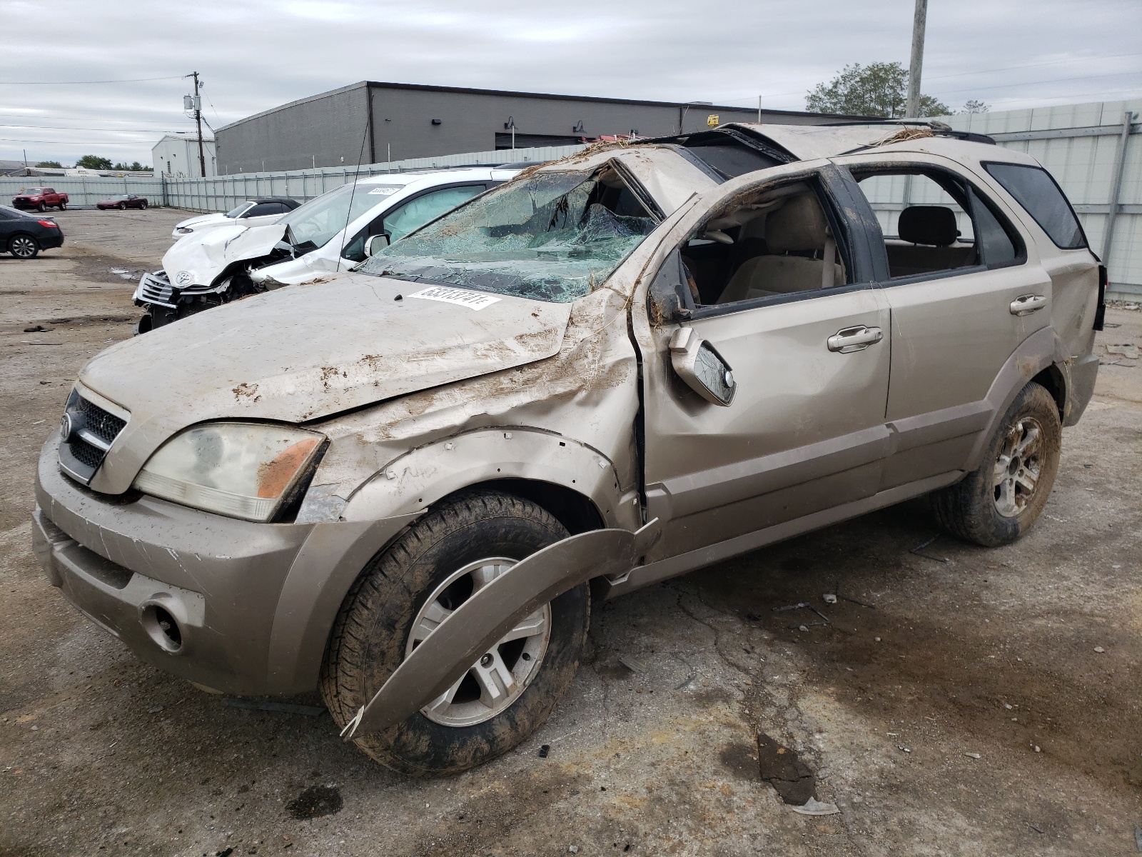 Photo 2 from auction – 2005 KIA SORENTO EX with VIN KNDJC733255426311
