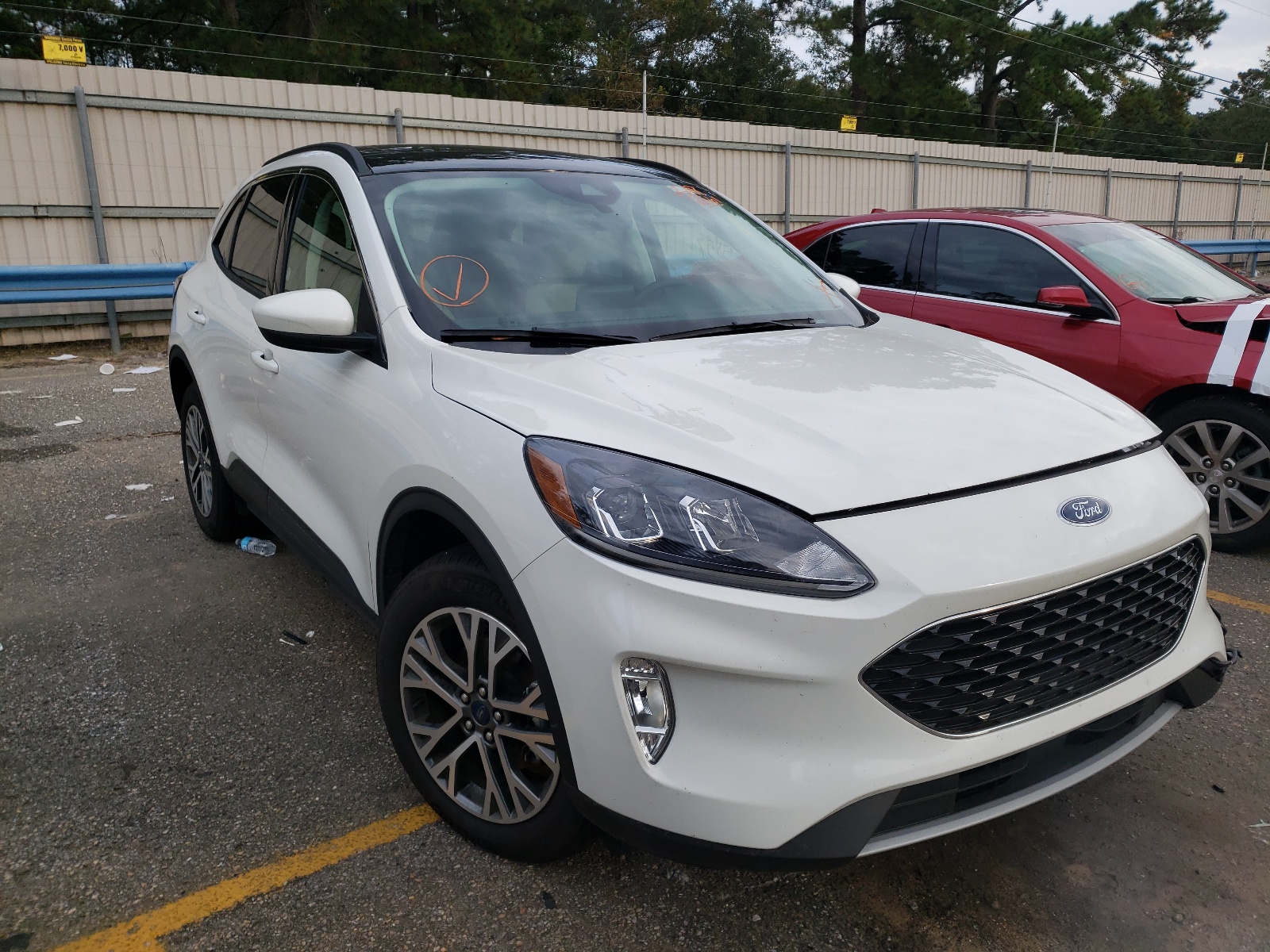 FORD ESCAPE SEL 2021 with VIN 1FMCU9H65MUA70585 - Photo from auction