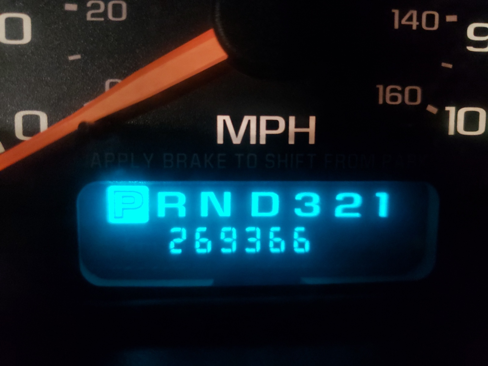 Photo 8 from auction – 2002 CHEVROLET AVALANCHE with VIN 3GNEK13T62G236444