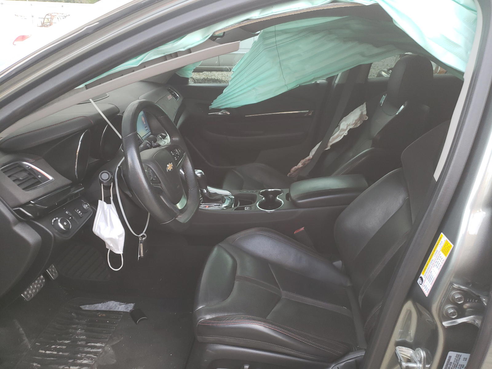 Photo 5 from auction – 2014 CHEVROLET SS with VIN 6G3F15RW5EL962833
