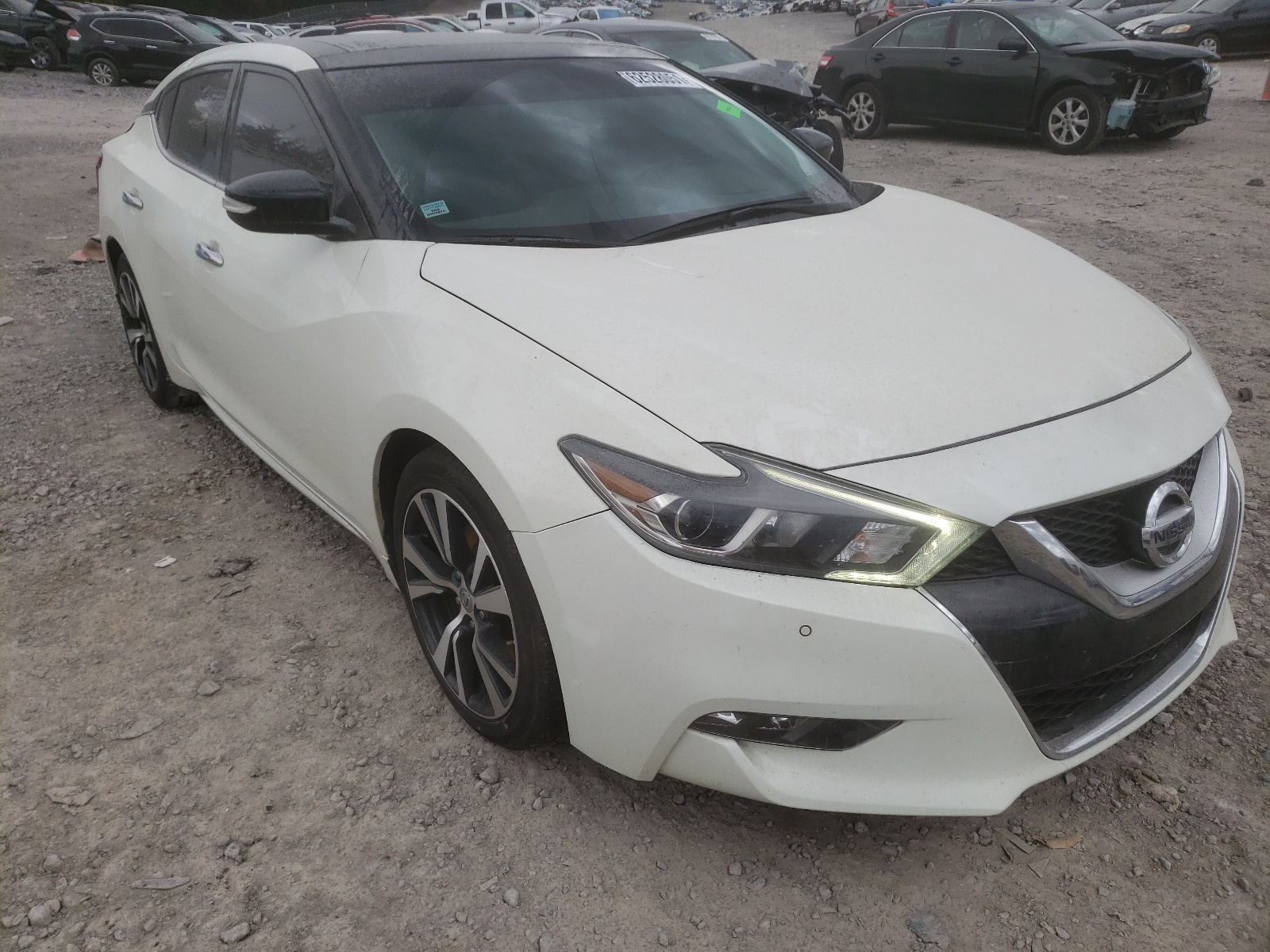 NISSAN MAXIMA 3.5 2017 مع رقم تعريف المركبة 1N4AA6AP0HC420437 - صورة من المزاد