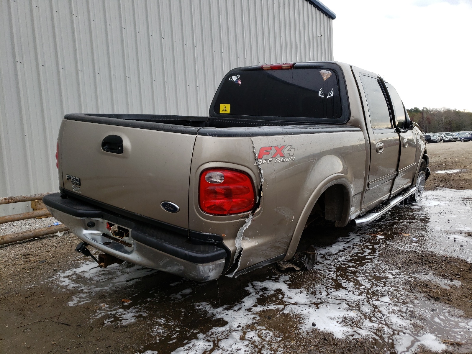 Photo 4 from auction – 2003 FORD F150 SUPER with VIN 1FTRW08LX3KC59334
