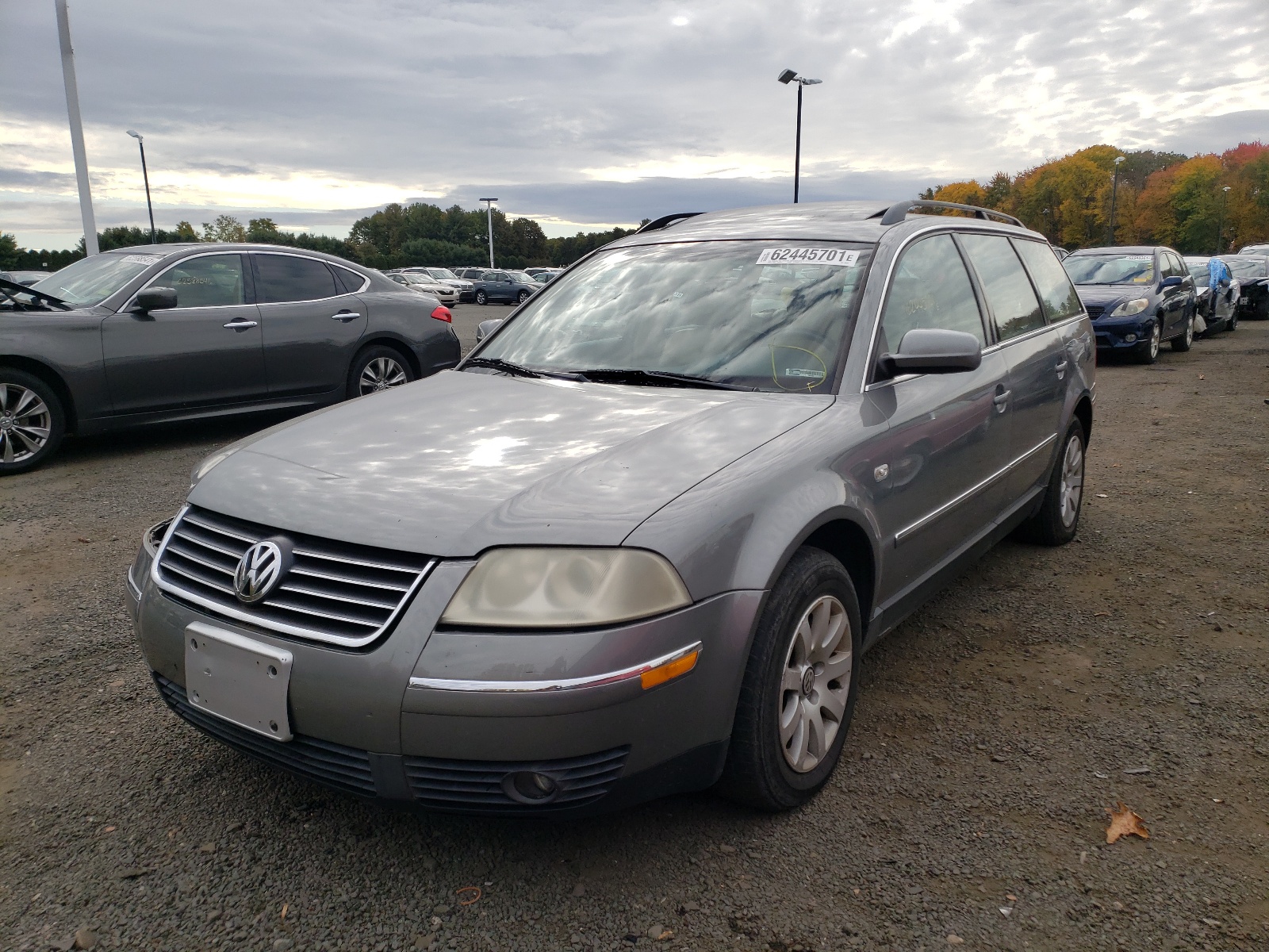 Photo 2 from auction – 2001 VOLKSWAGEN PASSAT GLS with VIN WVWVH63B81E236480