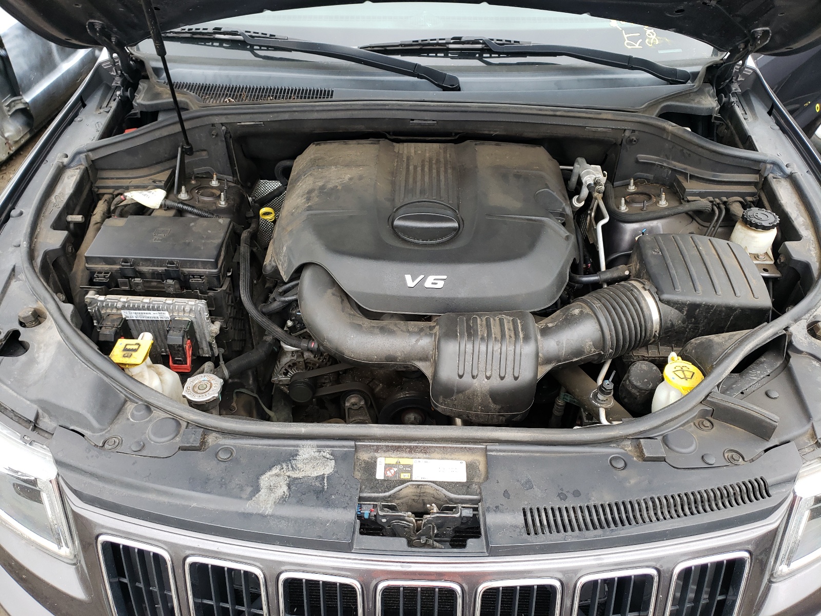 Photo 7 from auction – 2014 JEEP GRAND CHER with VIN 1C4RJFBG5EC305758