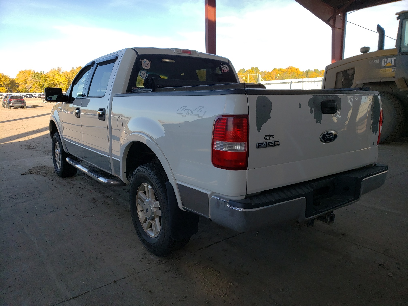 Photo 3 from auction – 2004 FORD F150 SUPER with VIN 1FTPW14564KC20519