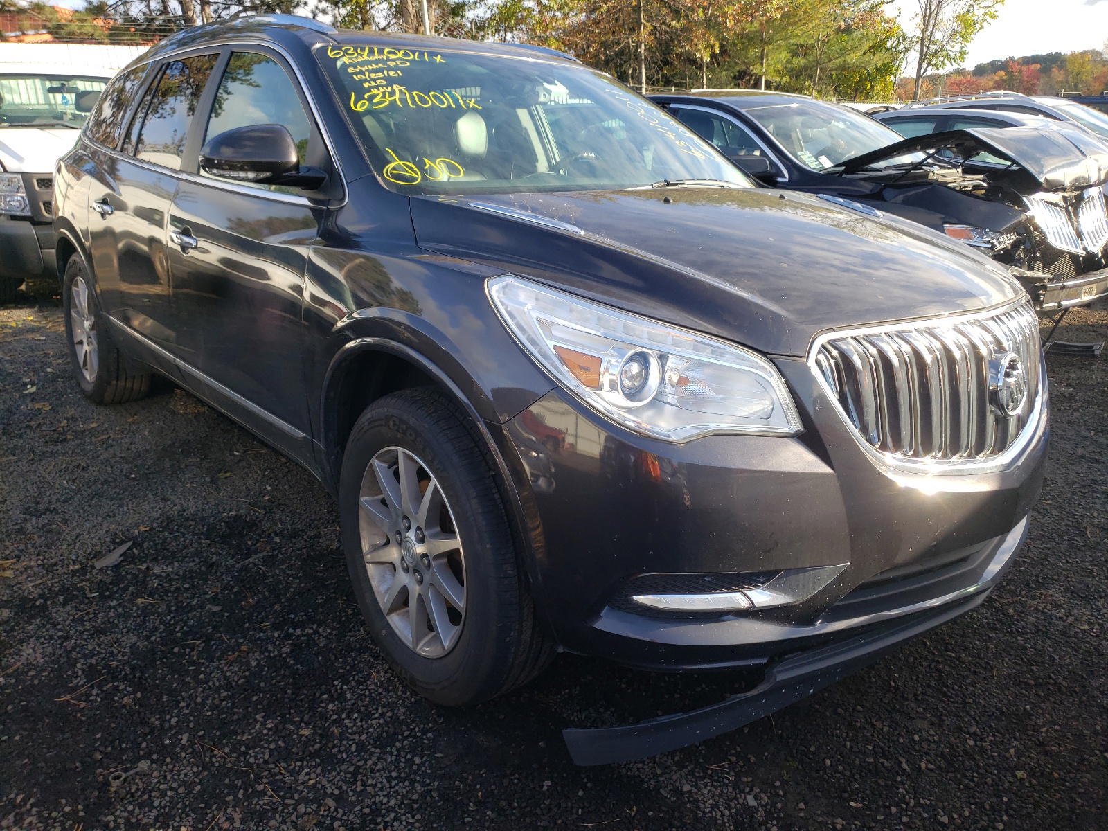 BUICK ENCLAVE 2015 with VIN 5GAKVBKD1FJ304917 - Photo from auction