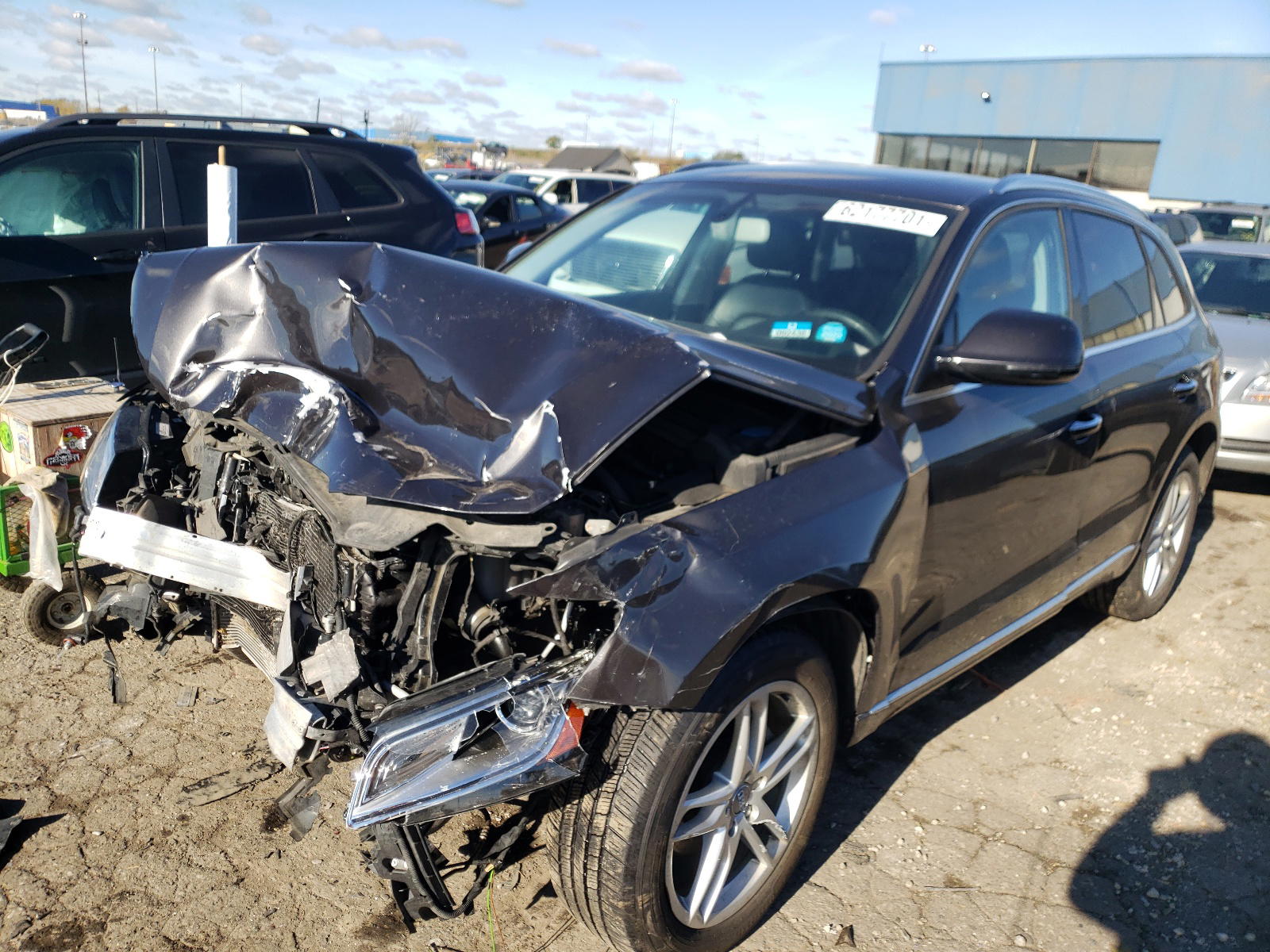 Photo 2 from auction – 2016 AUDI Q5 PREMIUM with VIN WA1C2AFP3GA133352