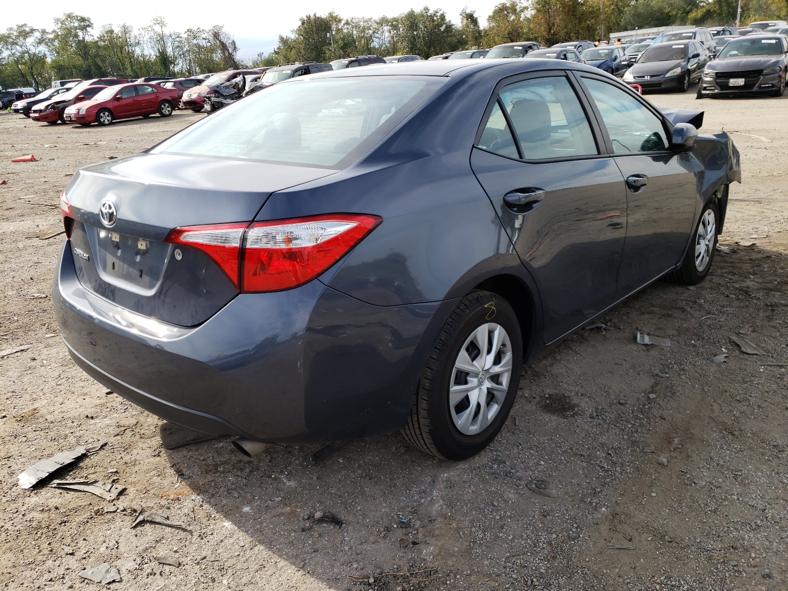 Zdjęcie 4 z aukcji – 2016 TOYOTA COROLLA L z VIN 5YFBURHE6GP553043
