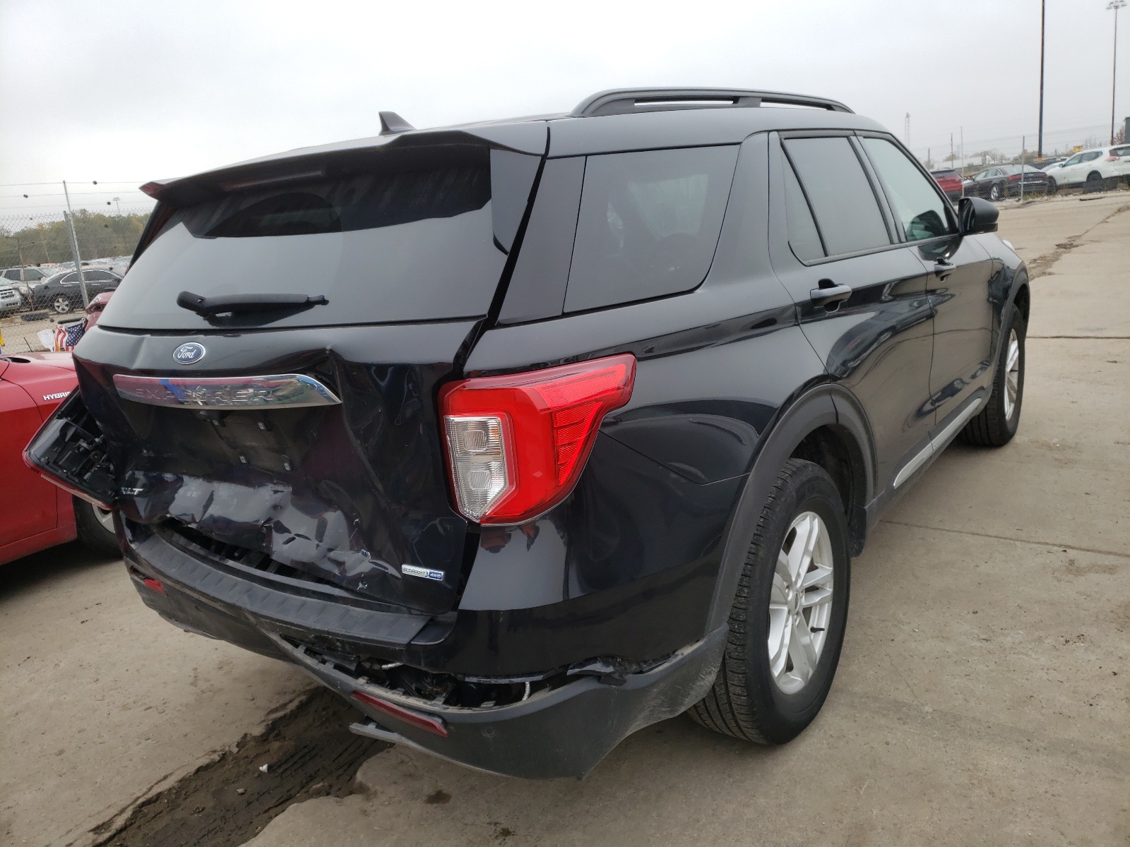 Photo 4 from auction – 2020 FORD EXPLORER X with VIN 1FMSK8DH7LGC26383
