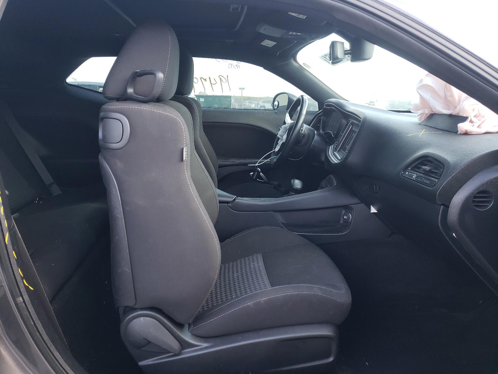 Photo 5 from auction – 2020 DODGE CHALLENGER with VIN 2C3CDZBTXLH230873