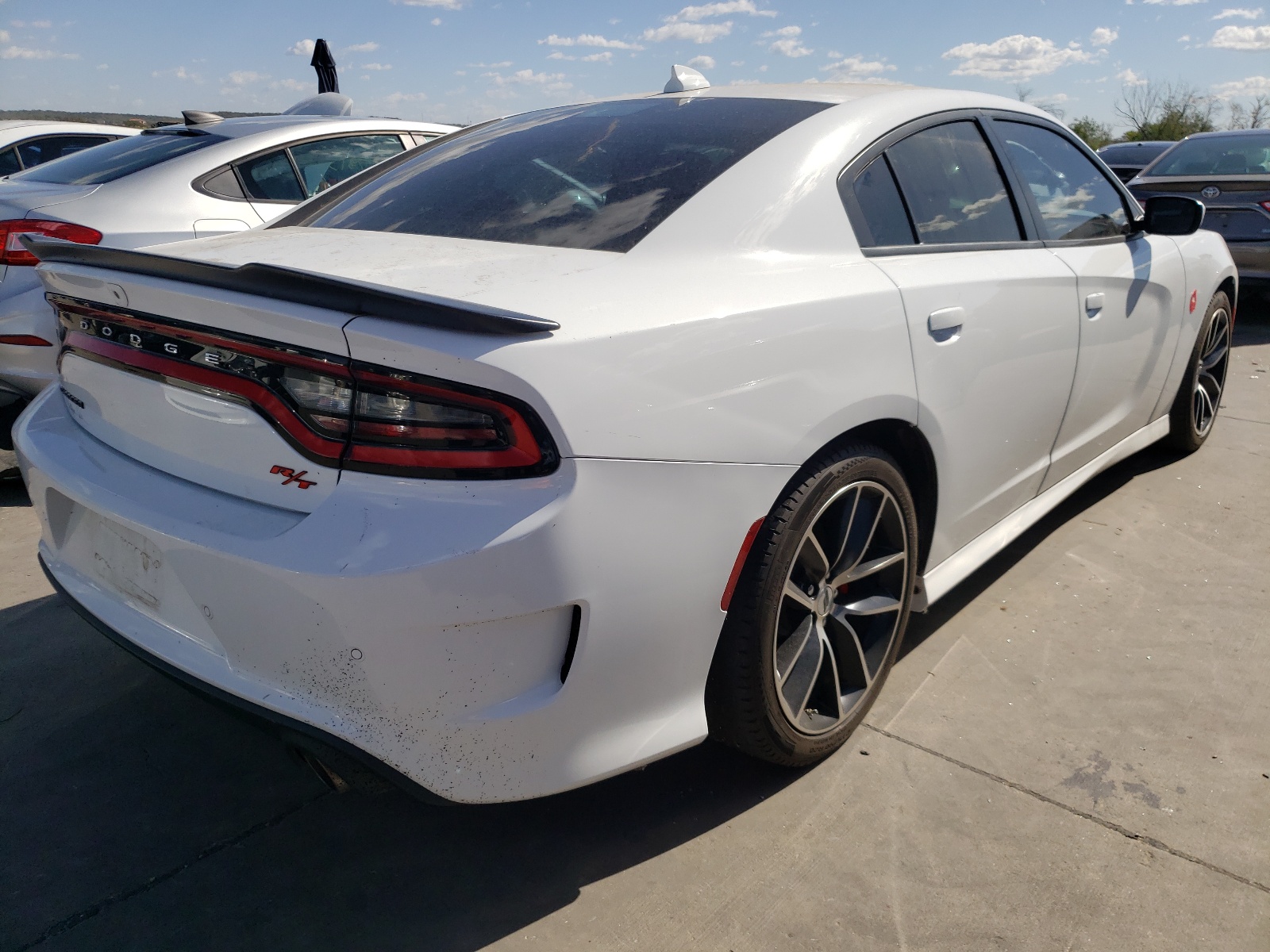Photo 4 from auction – 2018 DODGE CHARGER R/ with VIN 2C3CDXGJ6JH272594