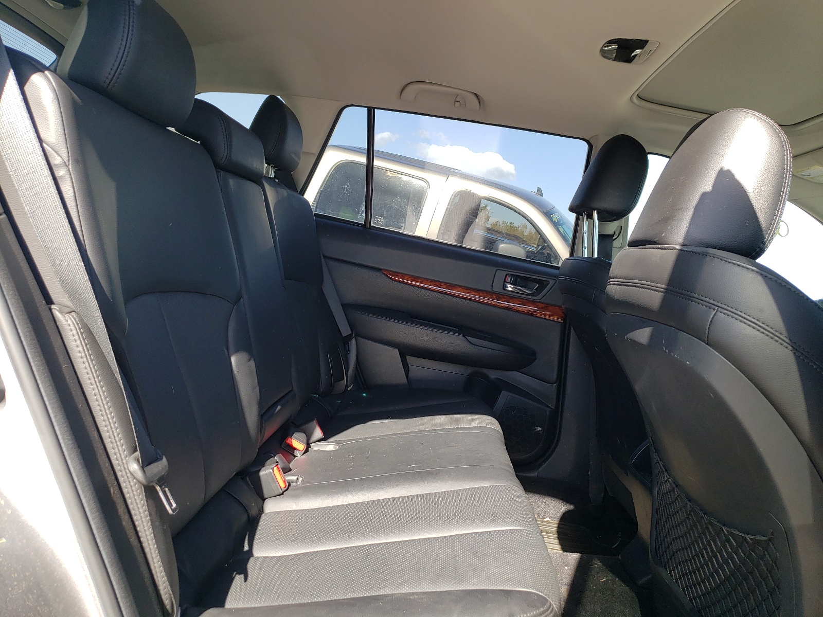 Снимка 6 от търг – 2010 SUBARU OUTBACK 2. с VIN 4S4BRBKC3A3384076