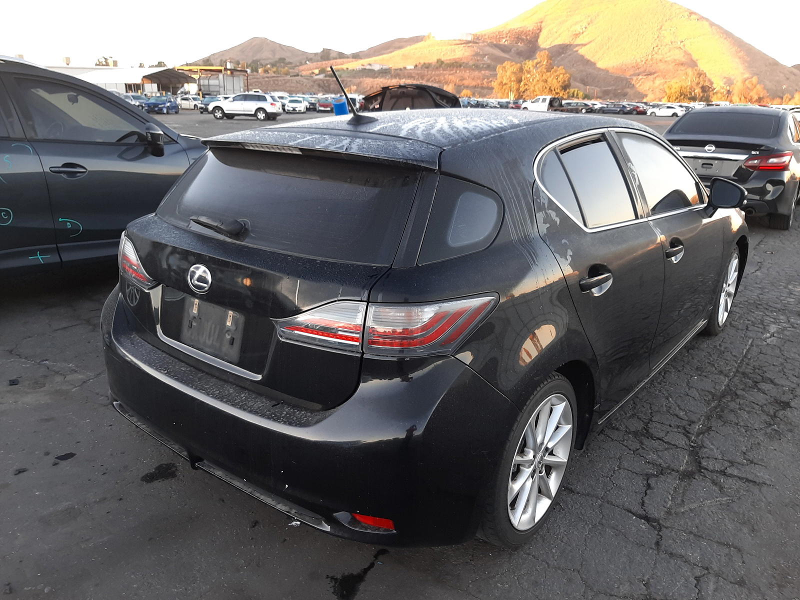 Photo 4 from auction – 2012 LEXUS CT 200 with VIN JTHKD5BH2C2119947