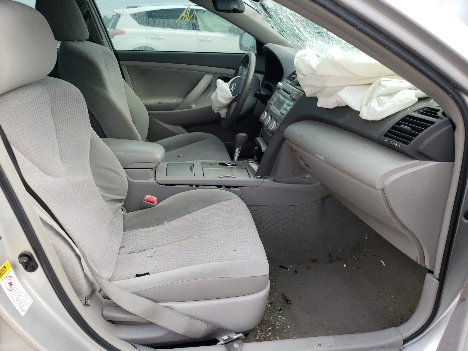 Zdjęcie 5 z aukcji – 2011 TOYOTA CAMRY BASE z VIN 4T1BF3EK1BU676807