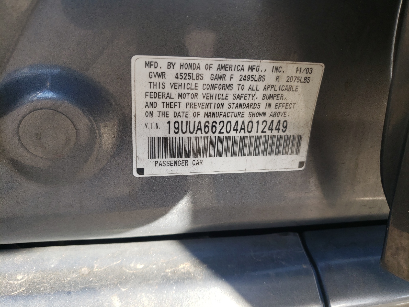 Photo 10 from auction – 2004 ACURA TL with VIN 19UUA66204A012449