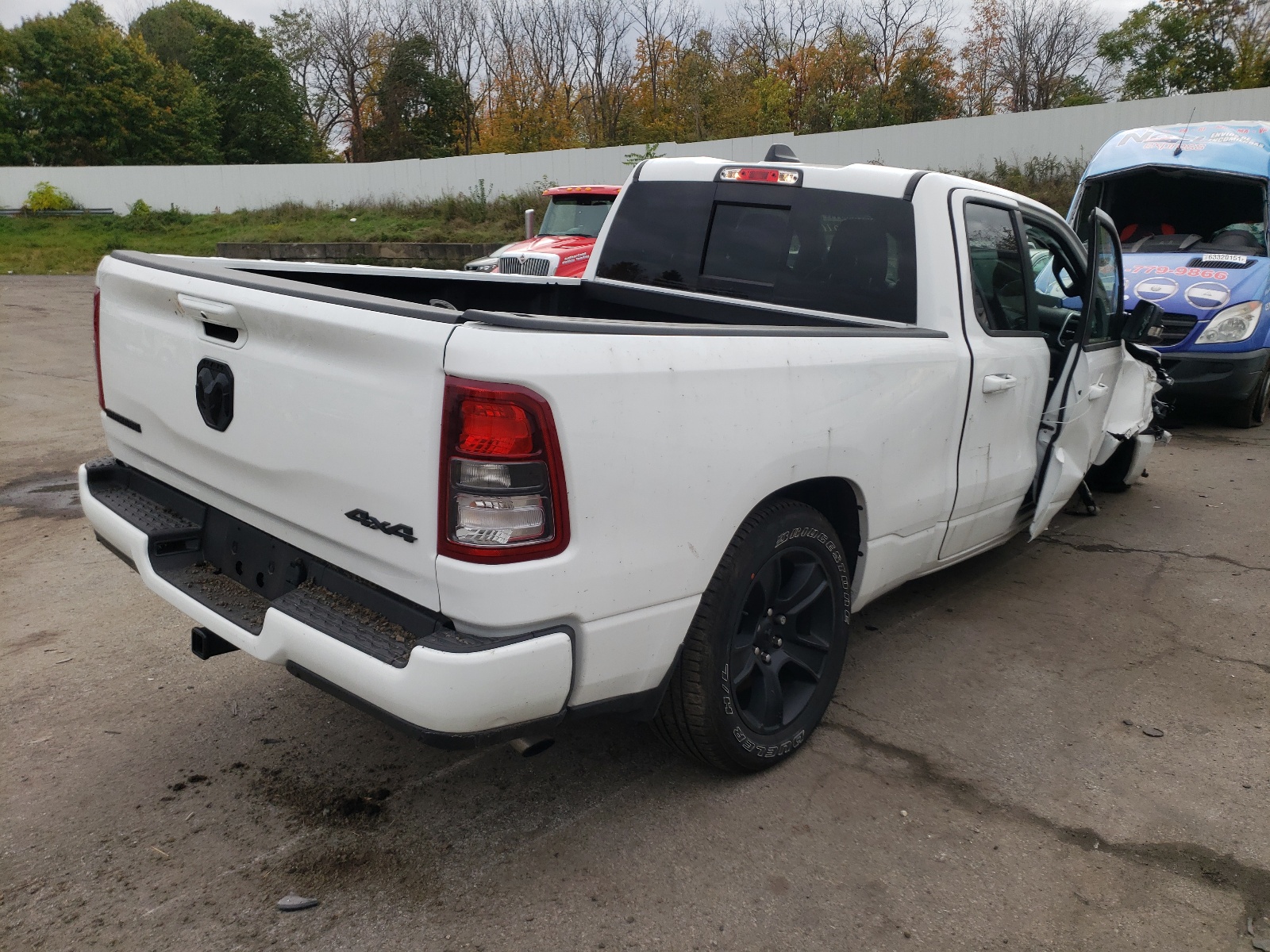 Photo 4 from auction – 2021 RAM 1500 BIG H with VIN 1C6RRFBGXMN738088