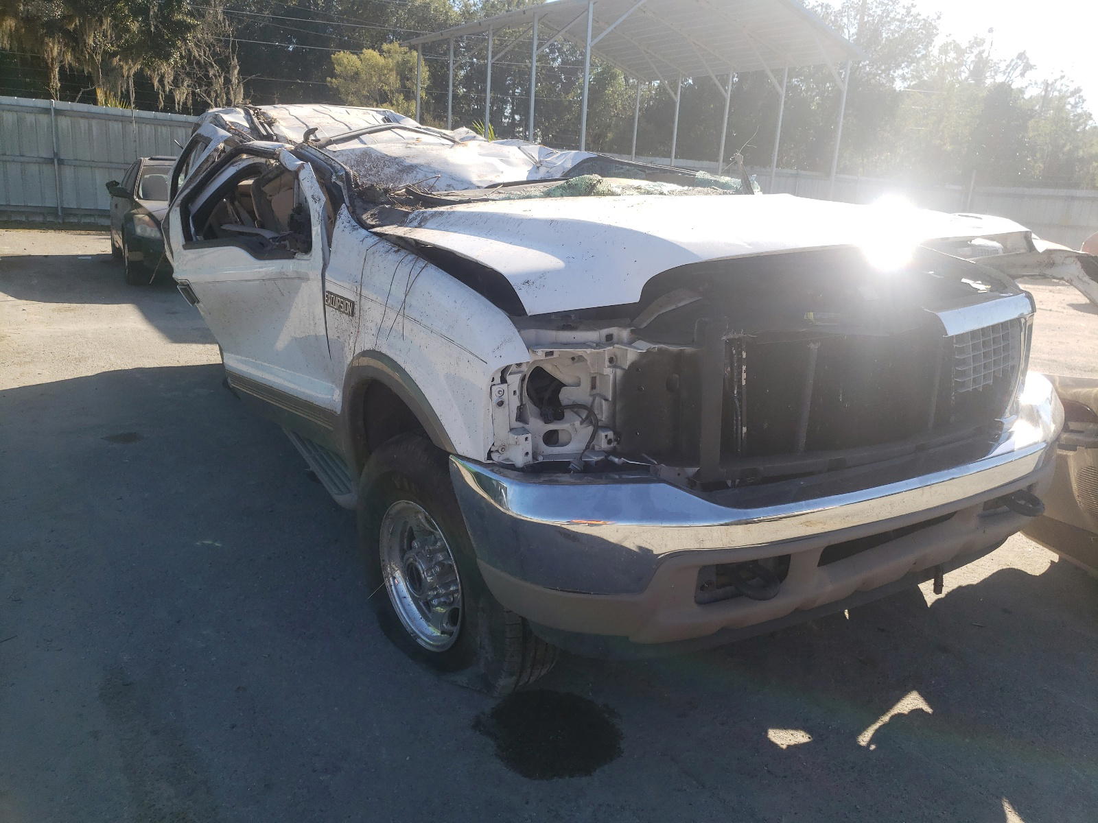FORD EXCURSION 2000 with VIN 1FMSU43F5YEC77550 - Photo from auction
