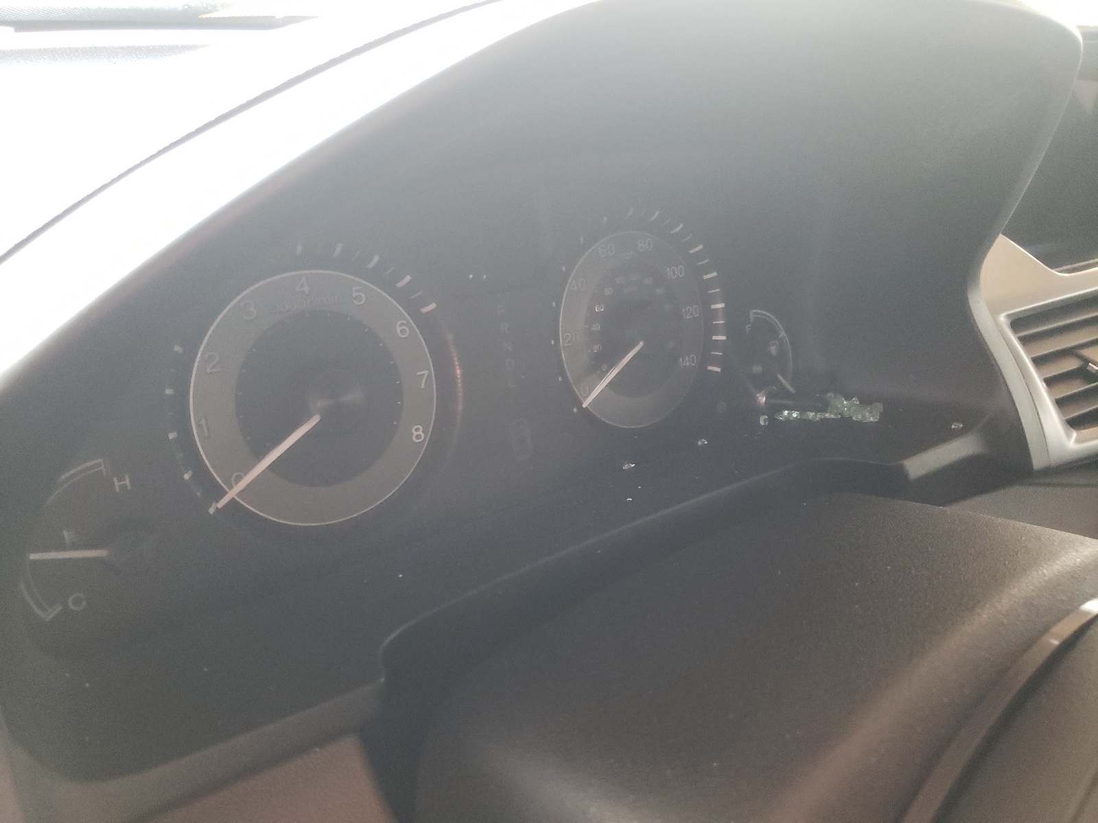 Photo 8 from auction – 2015 HONDA ODYSSEY EX with VIN 5FNRL5H66FB047631