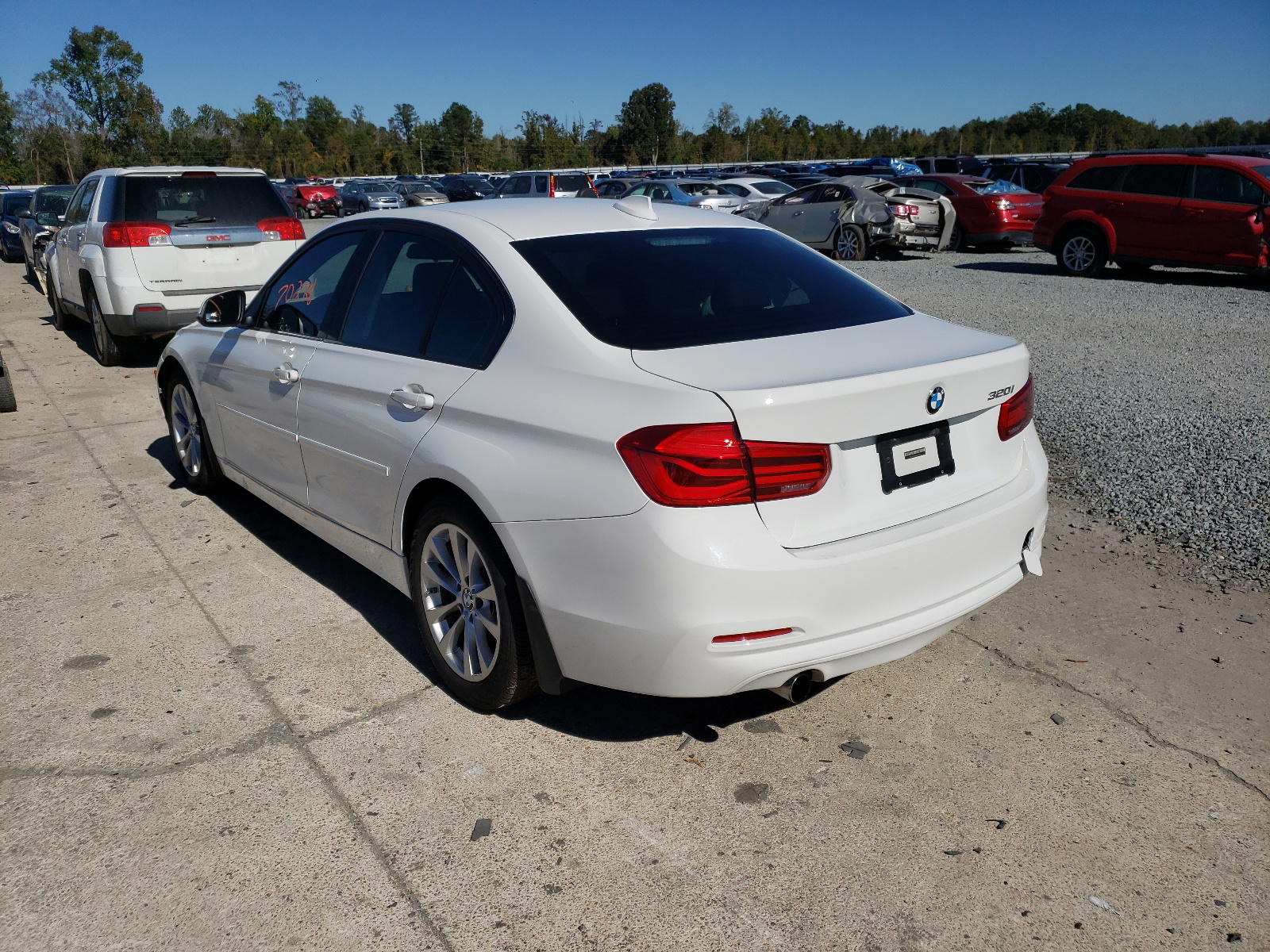 Photo 3 from auction – 2016 BMW 320 I with VIN WBA8E1G50GNT33692