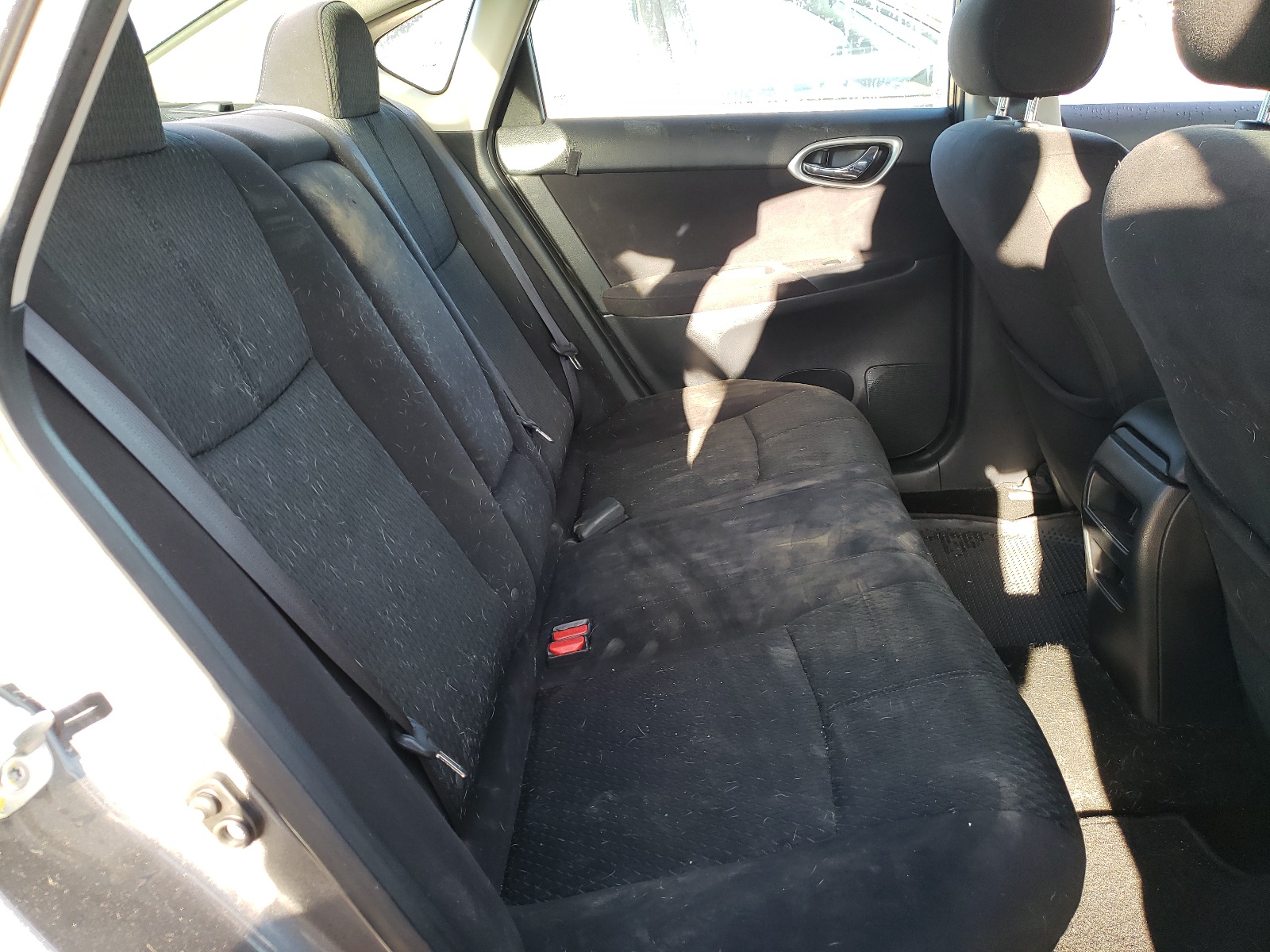 Photo 6 from auction – 2015 NISSAN SENTRA S with VIN 3N1AB7AP8FY243754