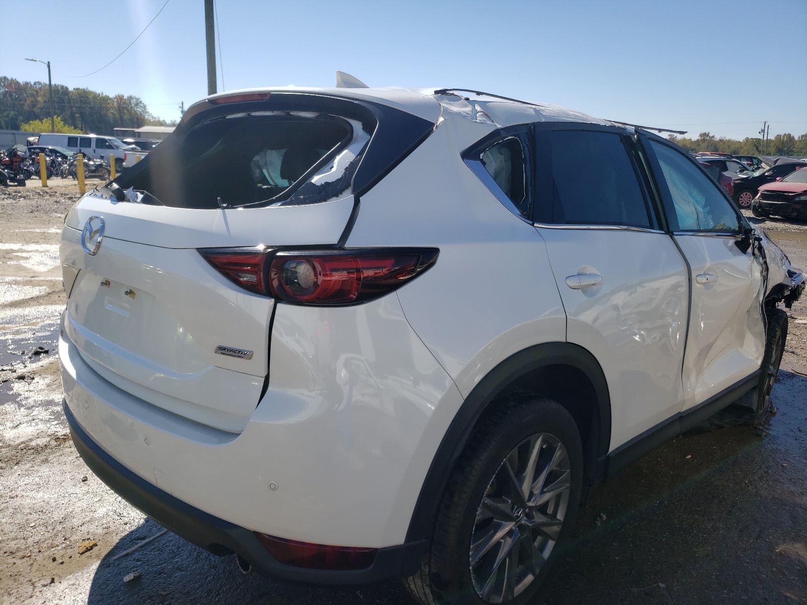 Photo 4 from auction – 2019 MAZDA CX-5 SIGNA with VIN JM3KFBEY1K0637068