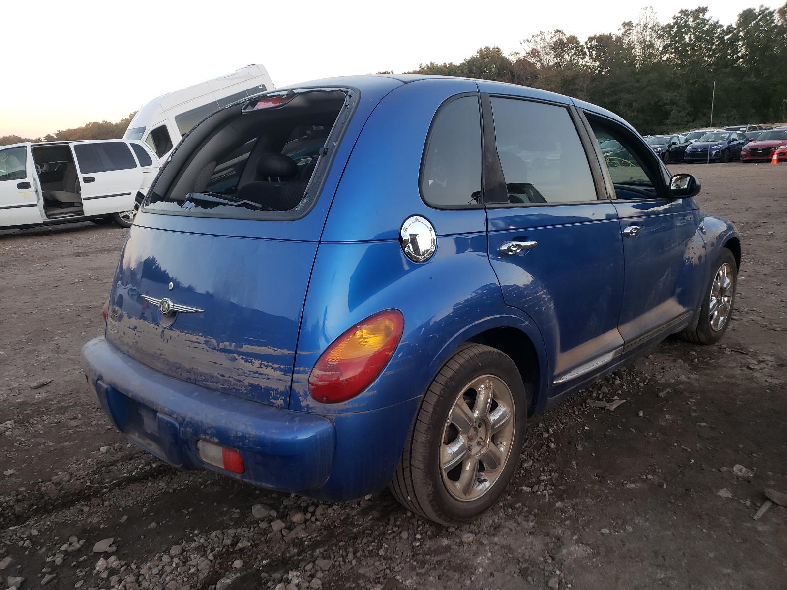 Photo 4 from auction – 2003 CHRYSLER PT CRUISER with VIN 3C8FY68B03T632837