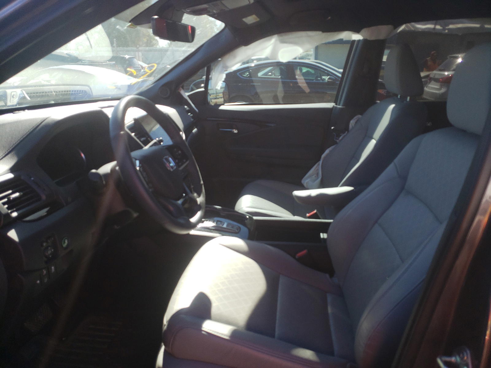 Photo 5 from auction – 2019 HONDA PASSPORT E with VIN 5FNYF8H02KB027192