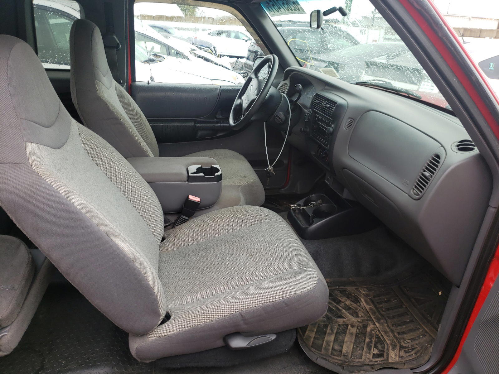 Photo 5 from auction – 2002 FORD RANGER SUP with VIN 1FTZR45EX2TA10349
