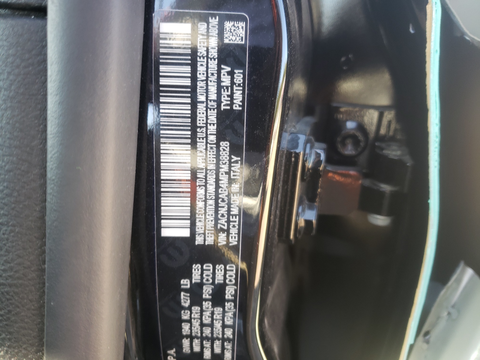 Photo 10 from auction – 2021 JEEP RENEGADE with VIN ZACNJCAB4MPM38828