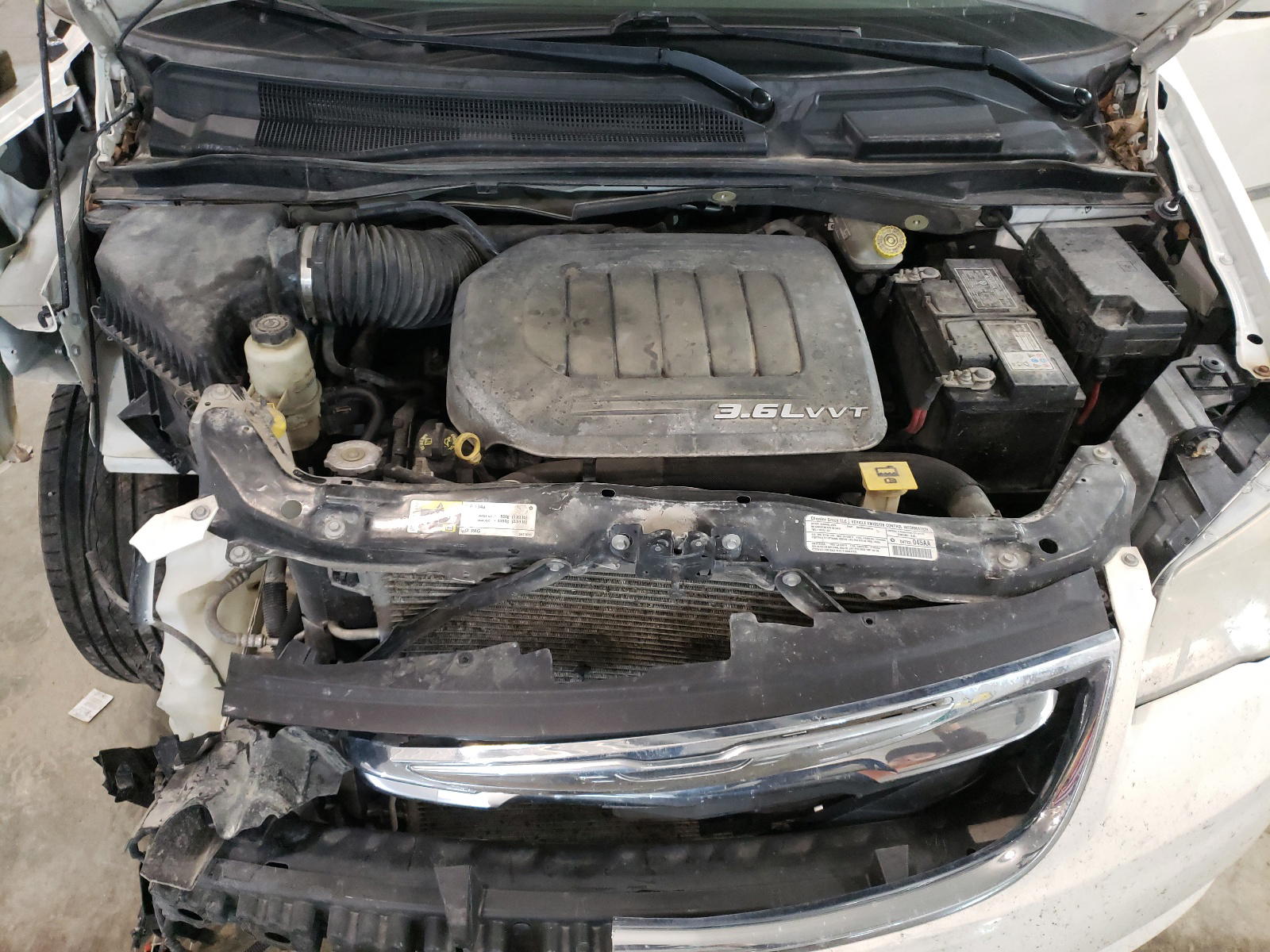 Photo 7 from auction – 2013 CHRYSLER TOWN & COU with VIN 2C4RC1BG3DR577244