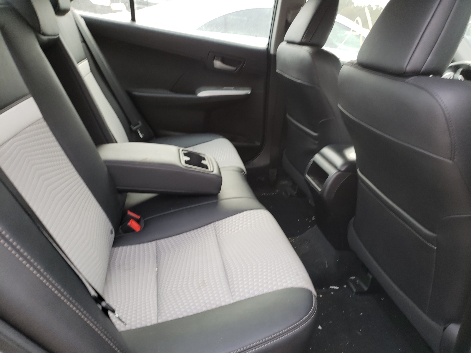 Photo 6 from auction – 2014 TOYOTA CAMRY L with VIN 4T1BF1FK2EU811705