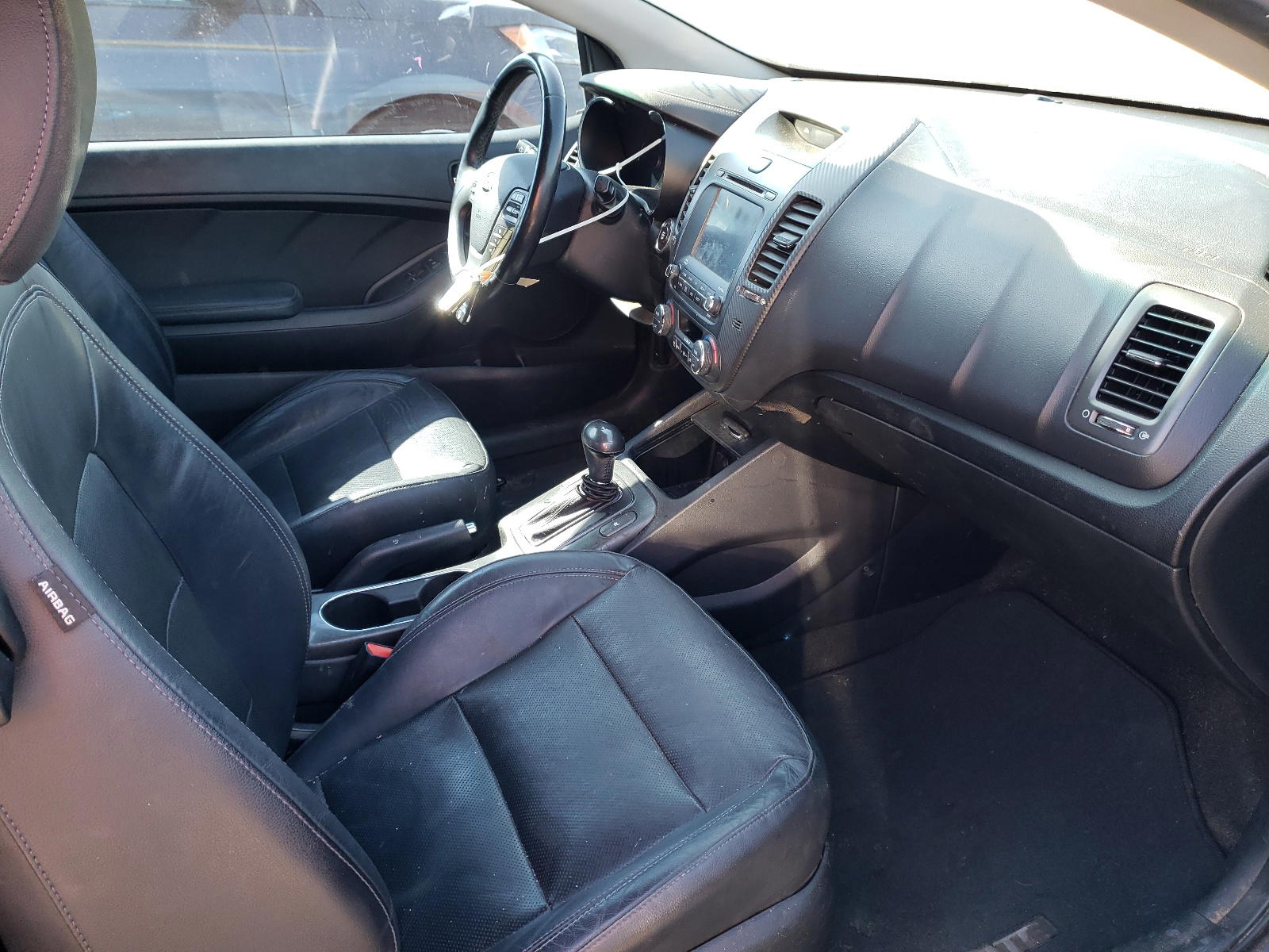 Photo 5 from auction – 2014 KIA FORTE EX with VIN KNAFX6A82E5206053