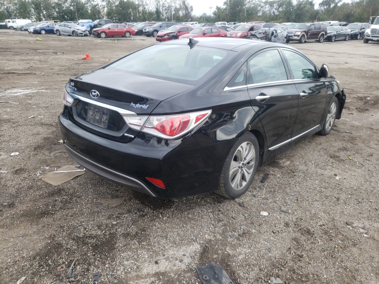 Photo 4 from auction – 2013 HYUNDAI SONATA HYB with VIN KMHEC4A42DA068169